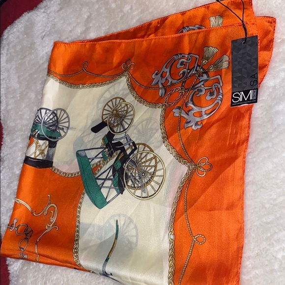 Simi Square Scarf - Picture 6 of 10